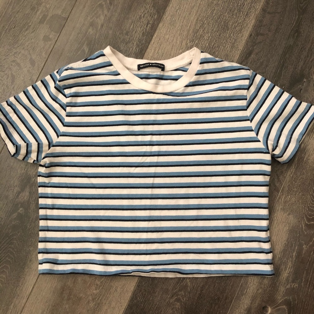 CROPPED BRANDY MELVILLE T-SHIRT